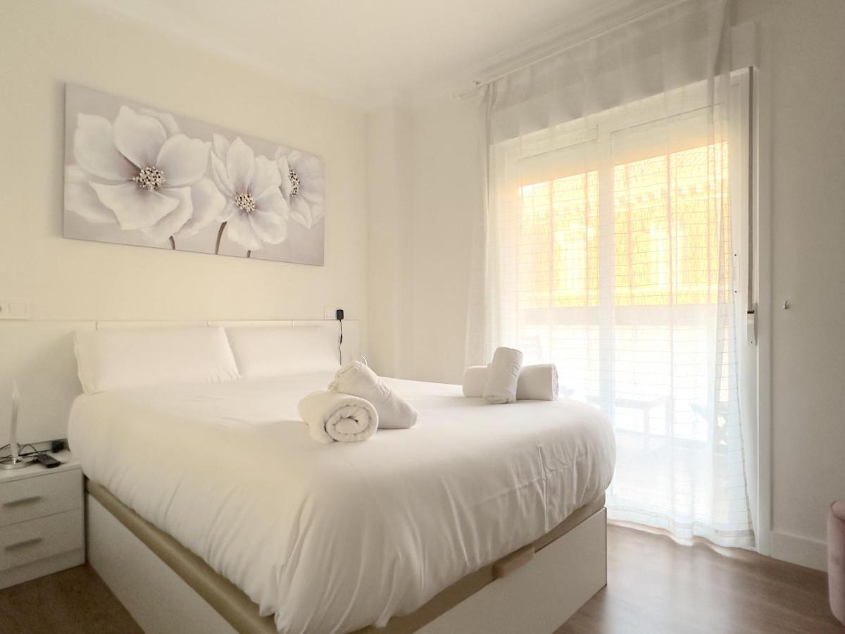 Ayala Malaga City Center 6Pax Luaran gambar