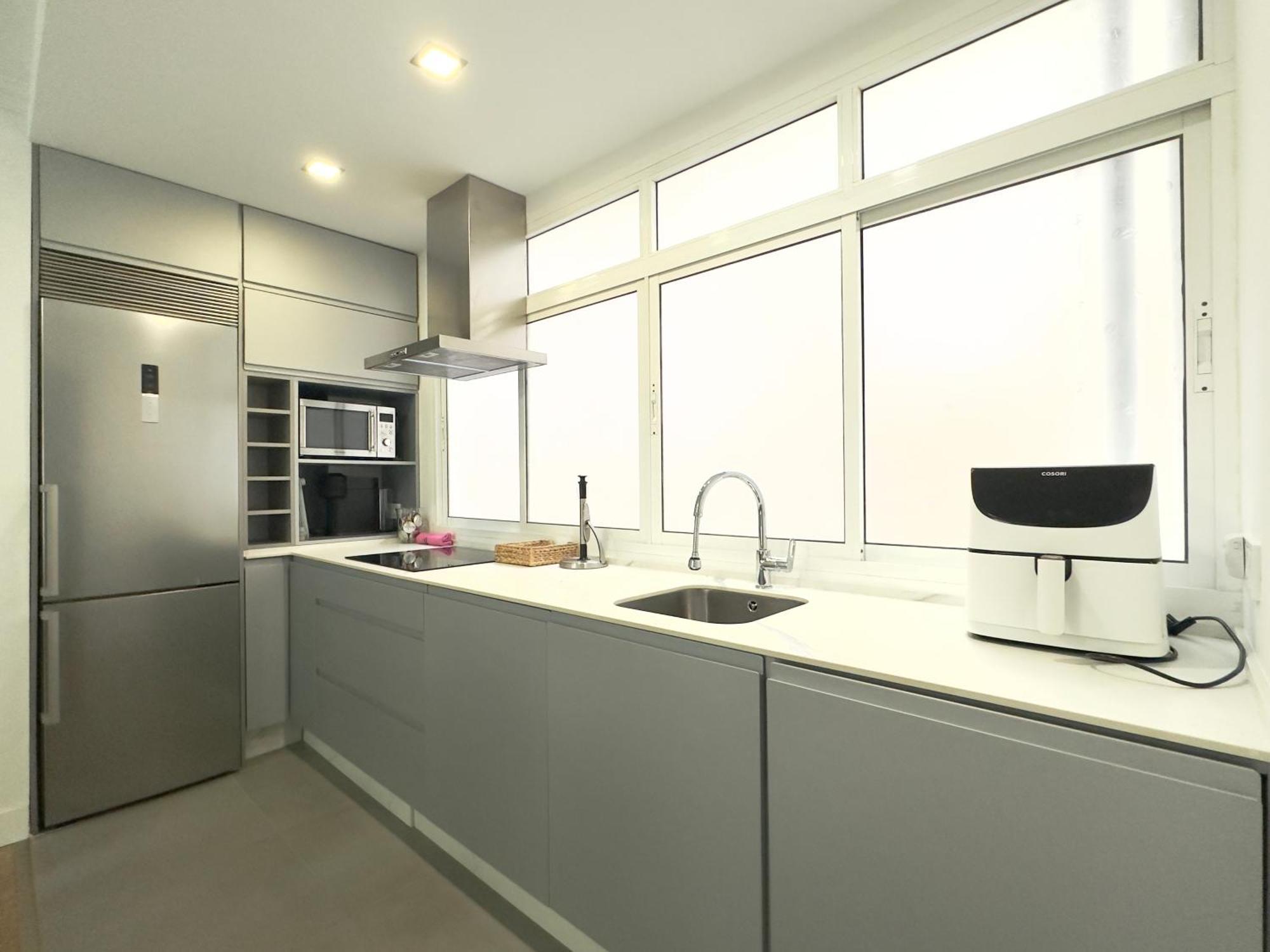 Ayala Malaga City Center 6Pax Luaran gambar