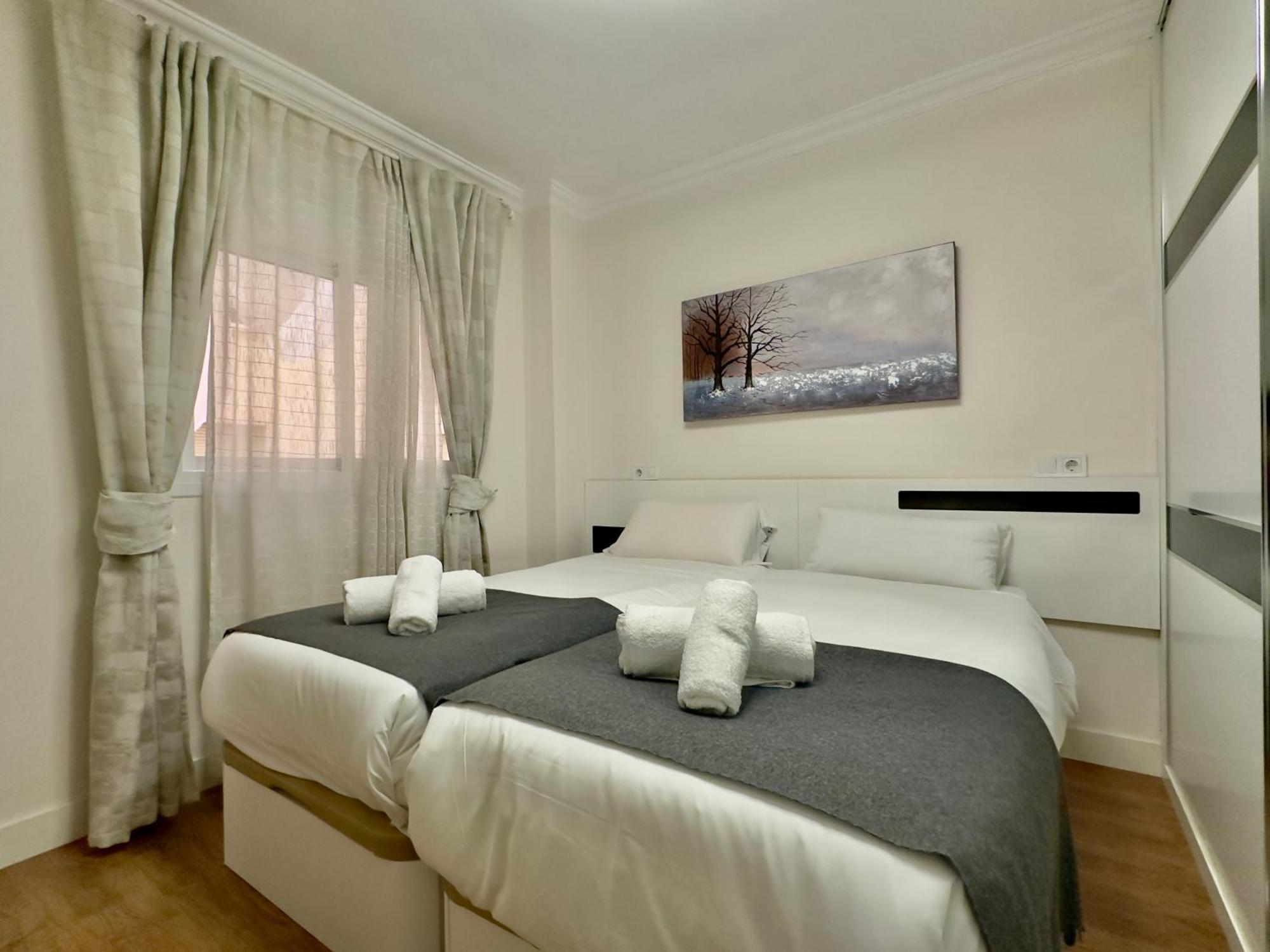 Ayala Malaga City Center 6Pax Luaran gambar